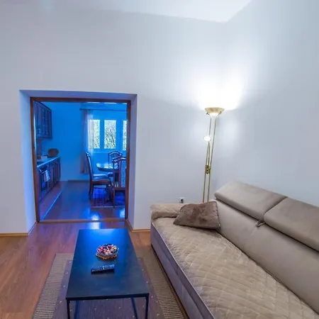 Central Train Station Apartment Mostar Esterno foto